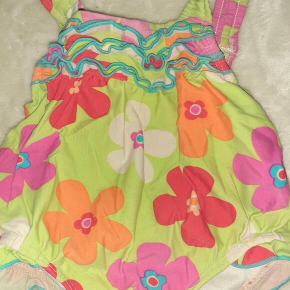CARTERS 1 PC SWIMSUIT FLORAL BATHINGSUIT SWIM DIAPER-BABY GIRLS SIZE 12 MONTHS - Picture 2 of 3